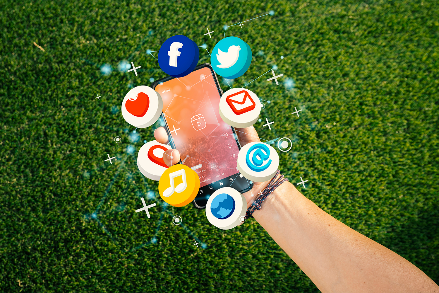 Sosyal Medya Yöneticisinin Vazgeçilmezi: 2025'te Hayat Kurtaracak 5 Otomasyon Aracı